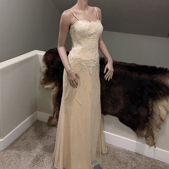 Custom Sample Embroidered Floral Lace, Crystal Beads & Pearls Gown with Shawl - Picture 7 of 17